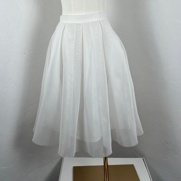 AQUA White Mesh Tulle Pleated Midii Skirt (Woman's Small) - Picture 8 of 10